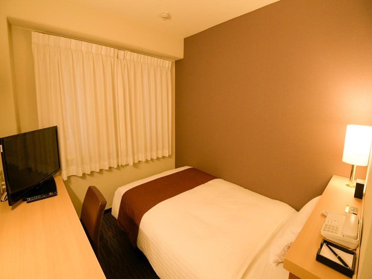 Via Inn Shin Osaka West Exterior photo